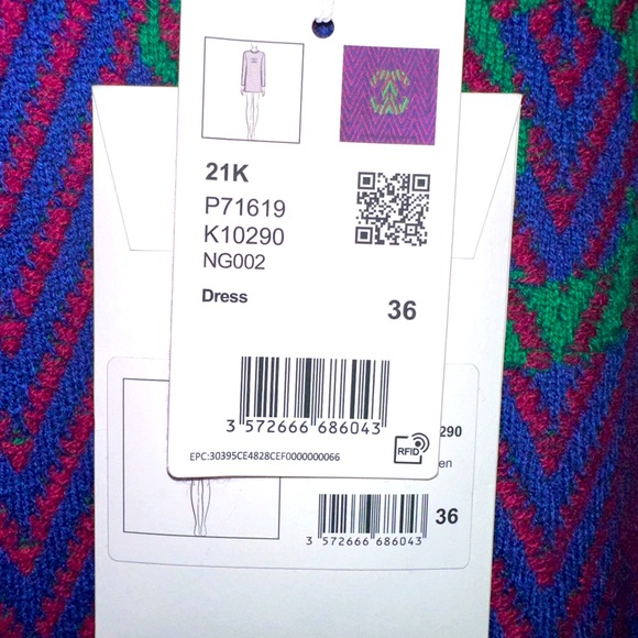 Chanel Dress from 21k collection! Rate find 🔥 - Picture 6 of 8